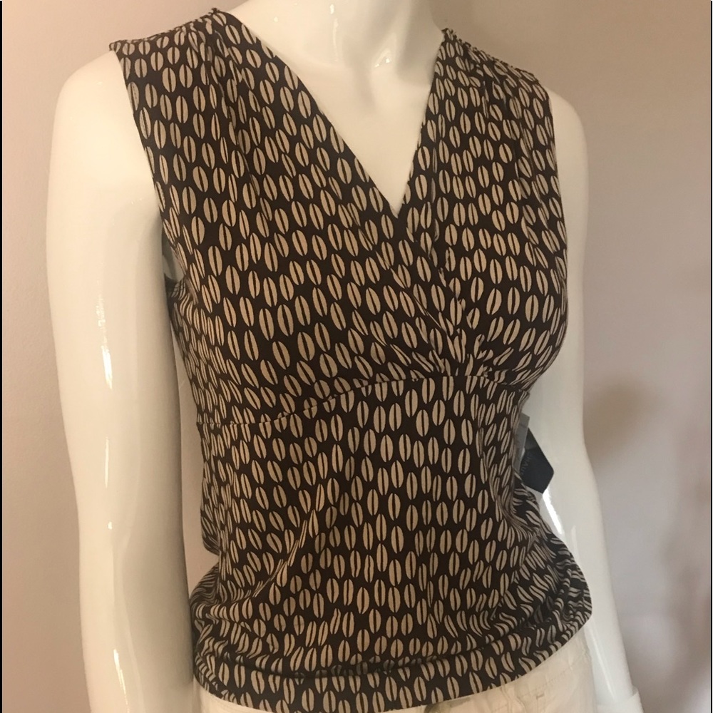 Sleeveless top